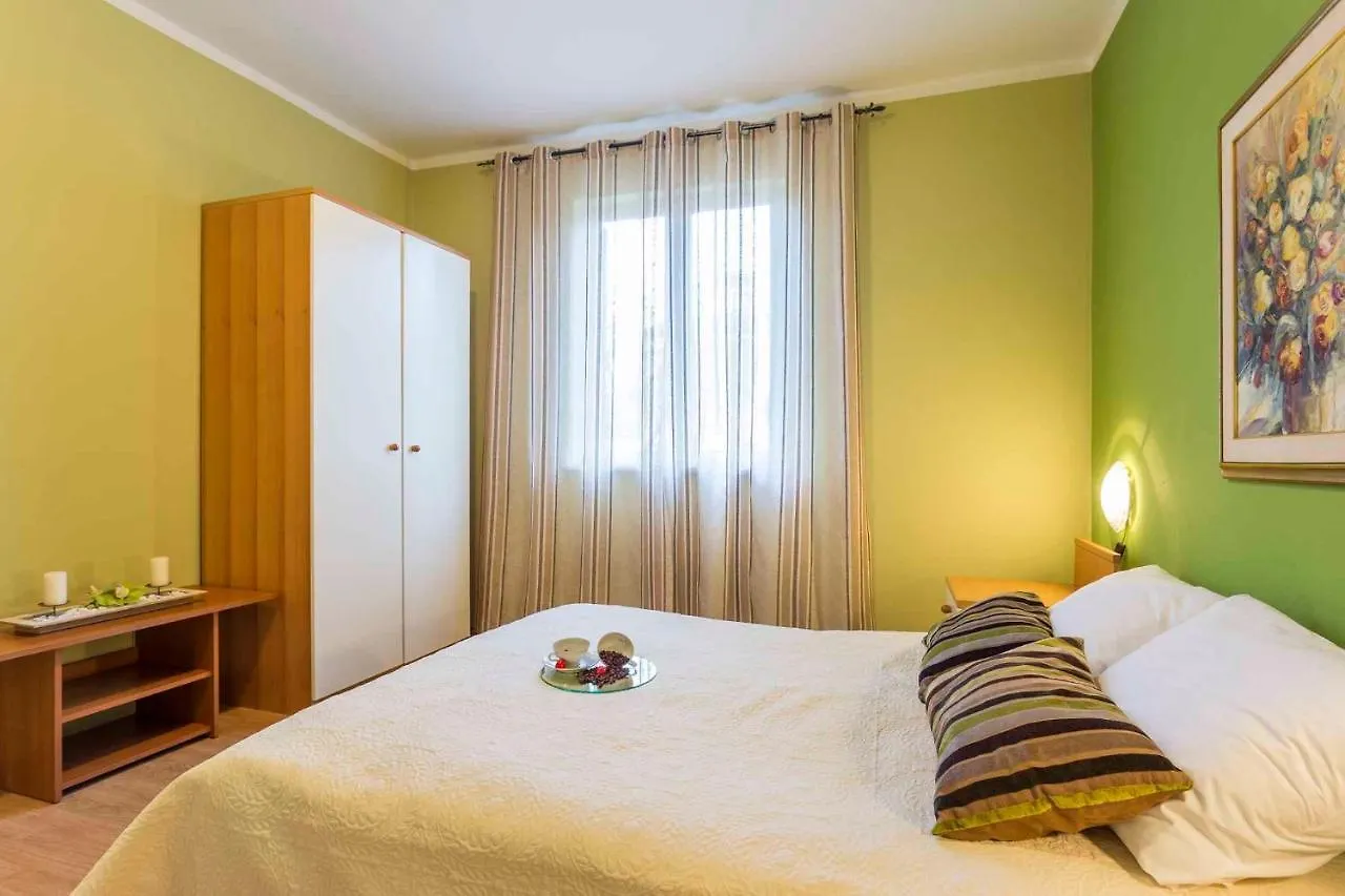 Apartment Fazana 28 Kroatien