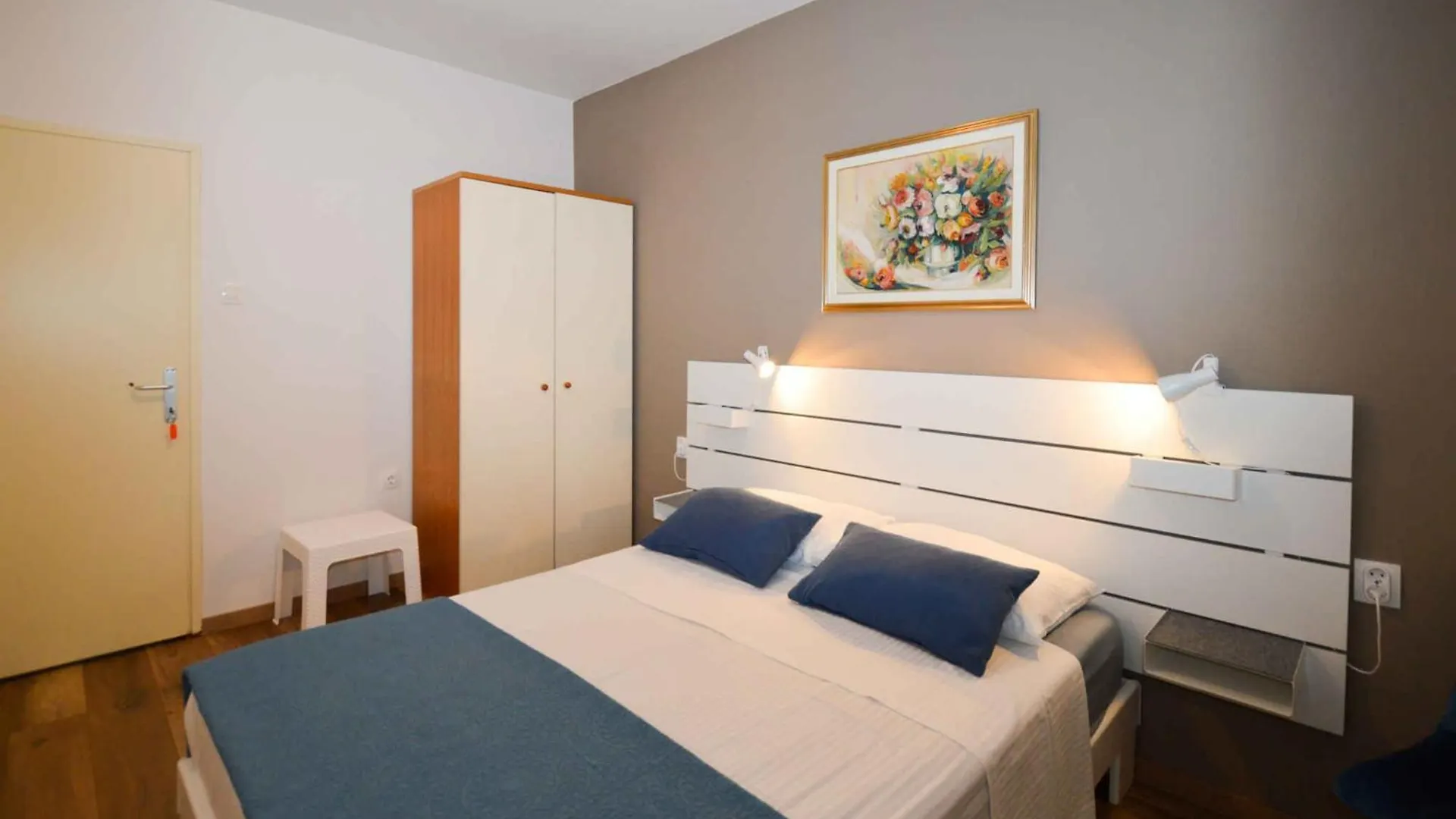 Apartment Fazana 28 0*,